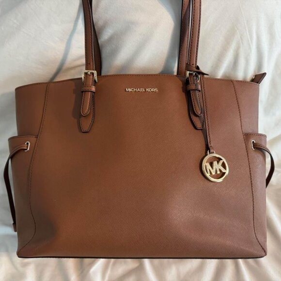 Michael Kors Gilly Tote - Picture 1 of 4